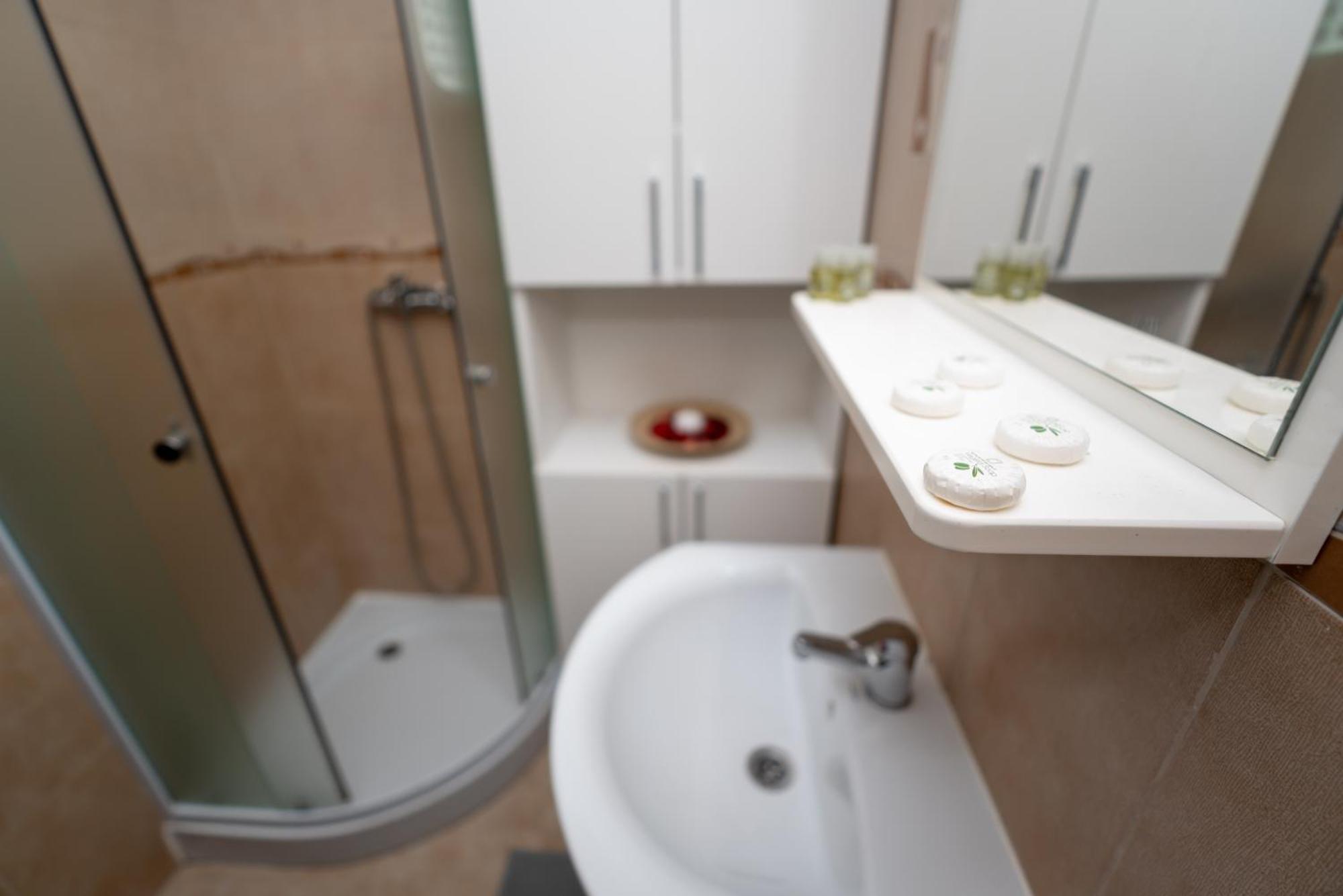 Hotel Studio Titan Βουκουρέστι Εξωτερικό φωτογραφία